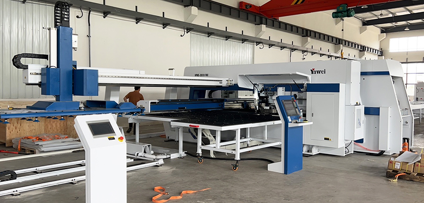 معدات الصفائح المعدنية