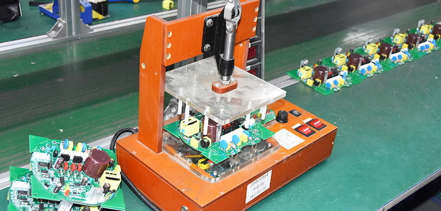 معدات إنتاج الإنارة