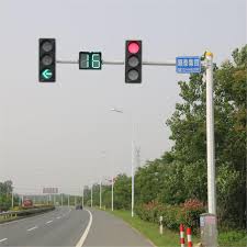 عمود إشارة المرور على شكل حرف F عمود إشارة المرور على شكل حرف F