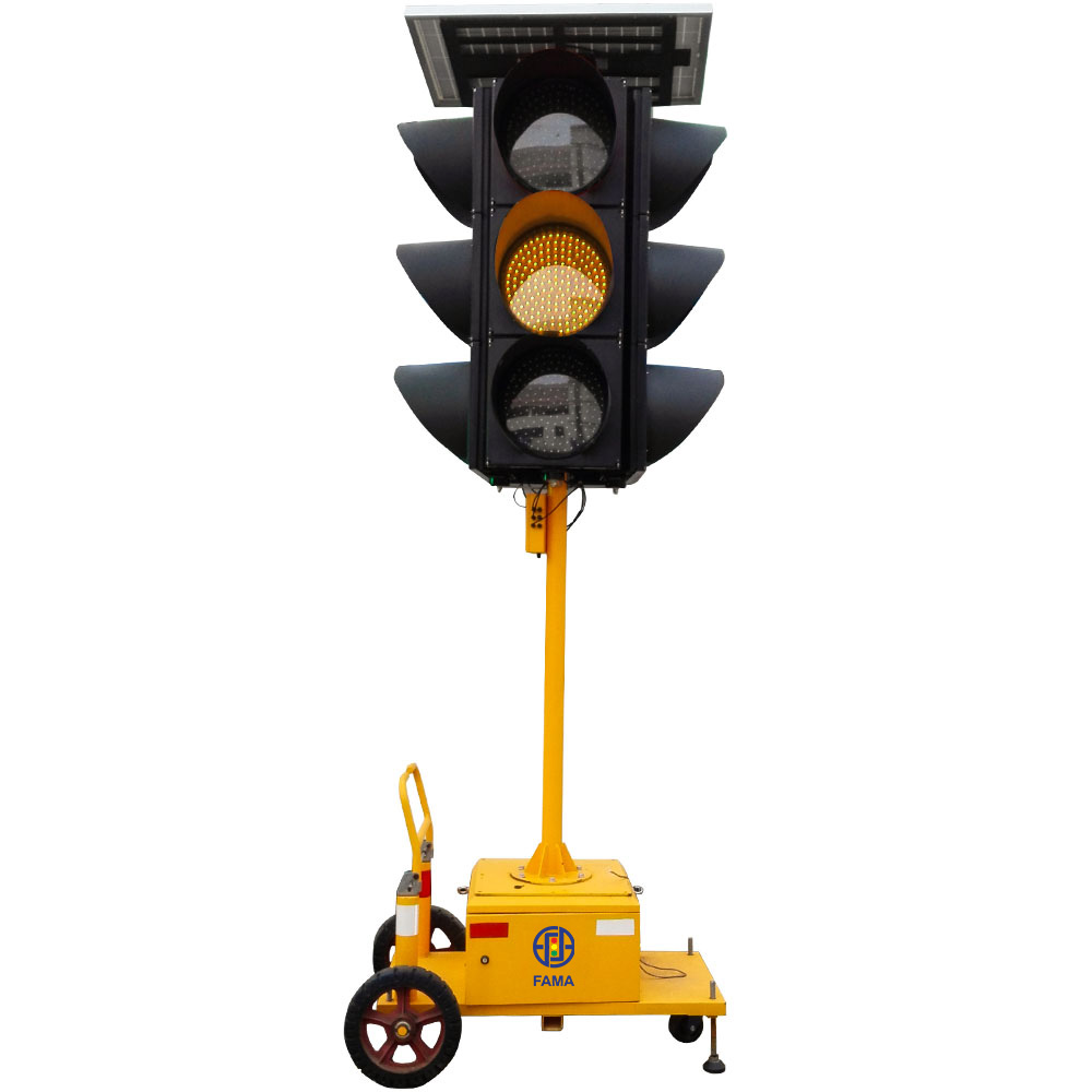 إشارة مرور متنقلة متكاملة تعمل بالطاقة الشمسية