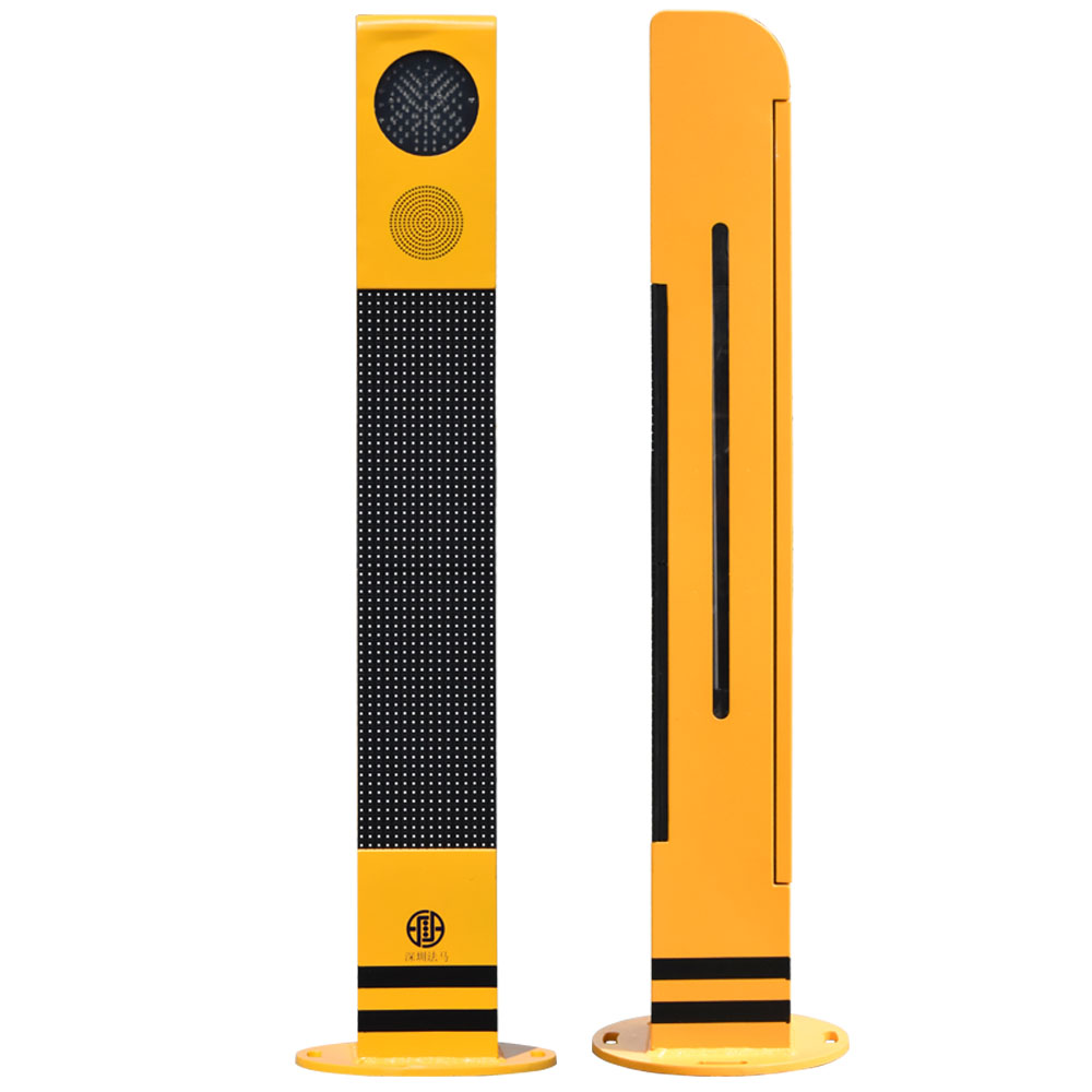 عمود إنارة للمشاة مزود بشاشة قابلة للتعديل