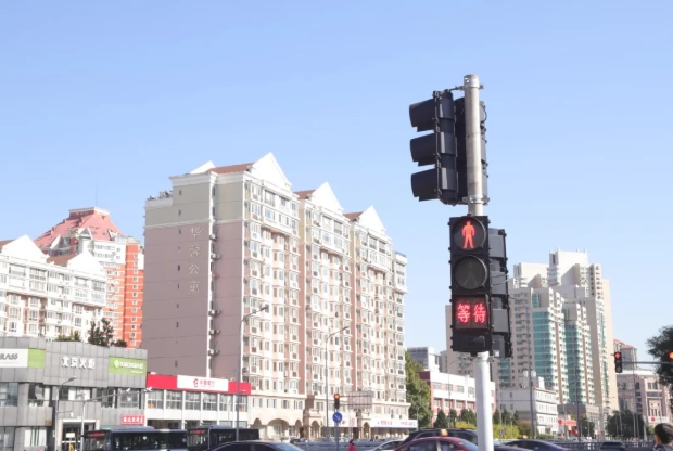 إشارات المشاة المسموعة من FAMA المزودة بغلاف بلاستيكي تصل إلى أكثر من 7500 وحدة مباعة في نوفمبر، وتم نشرها في أكثر من 1000 تقاطع إشارات المشاة المسموعة من FAMA المزودة بغلاف بلاستيكي تصل إلى أكثر من 7500 وحدة مباعة في نوفمبر، وتم نشرها في أكثر من 1000 تقاطع