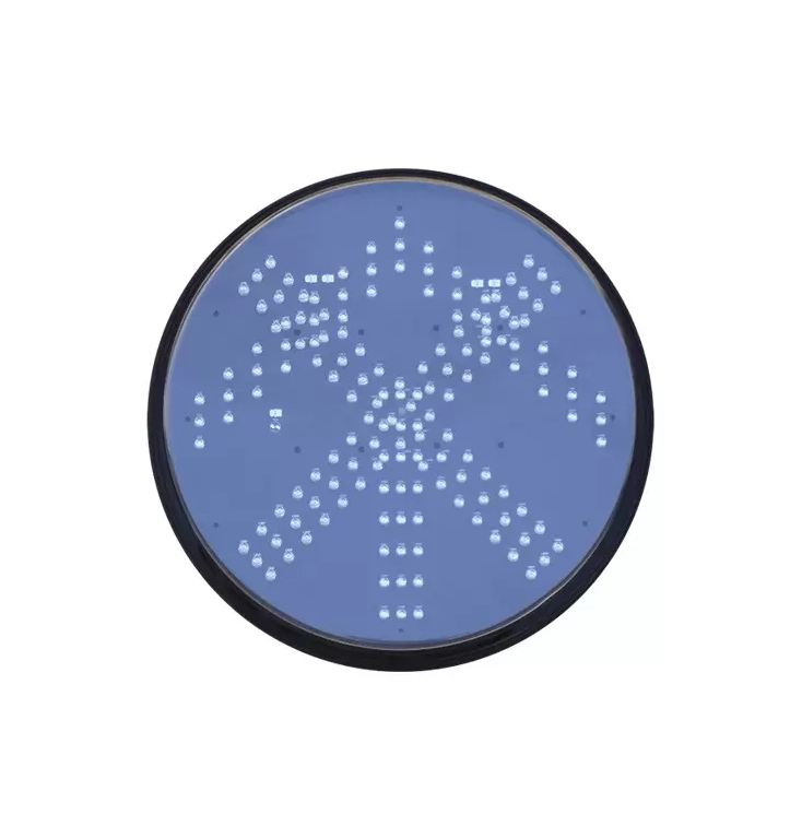 وحدة إشارات مرور منخفضة الطاقة للصليب الأحمر والسهم الأخضر